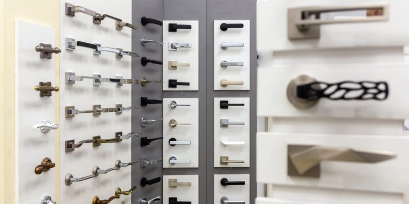 Door,Closers,In,A,Specialized,Store.,Many,Different,Door,And