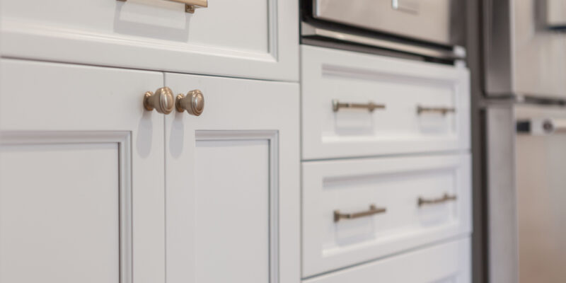 White,Kitchen,Built,With,Shaker,Style,Cabinets.,Shows,Cabinet,Details